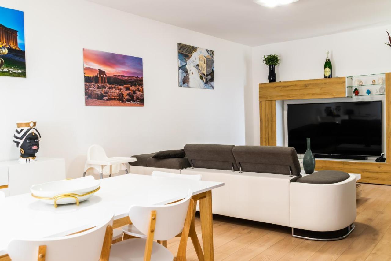 Diana Holiday Home アグリジェント エクステリア 写真